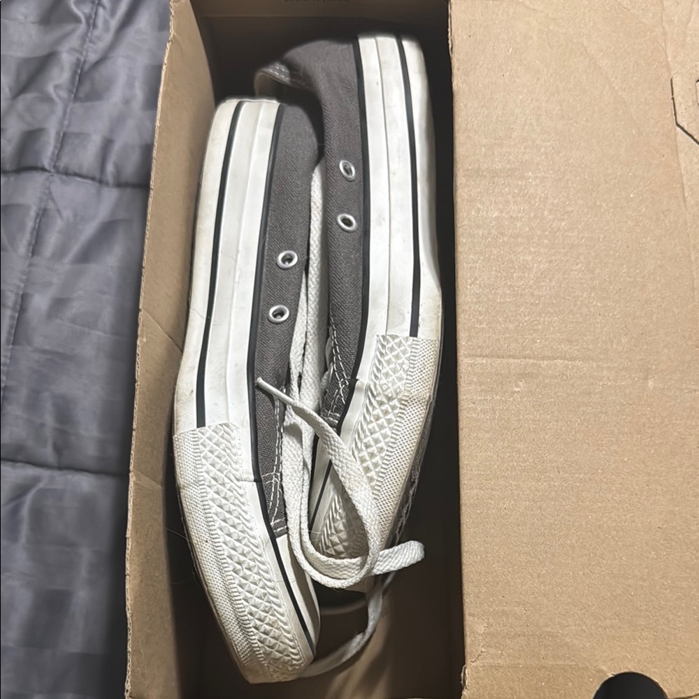 Women’s charcoal converse